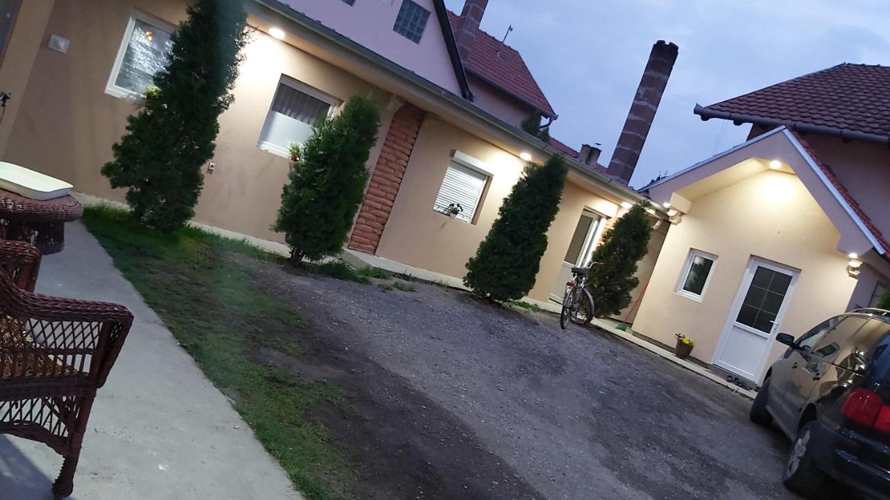 Rooms Stefan 수보티차 외부 사진