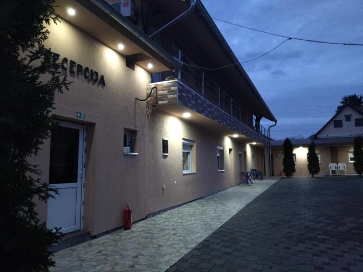 Rooms Stefan 수보티차 외부 사진