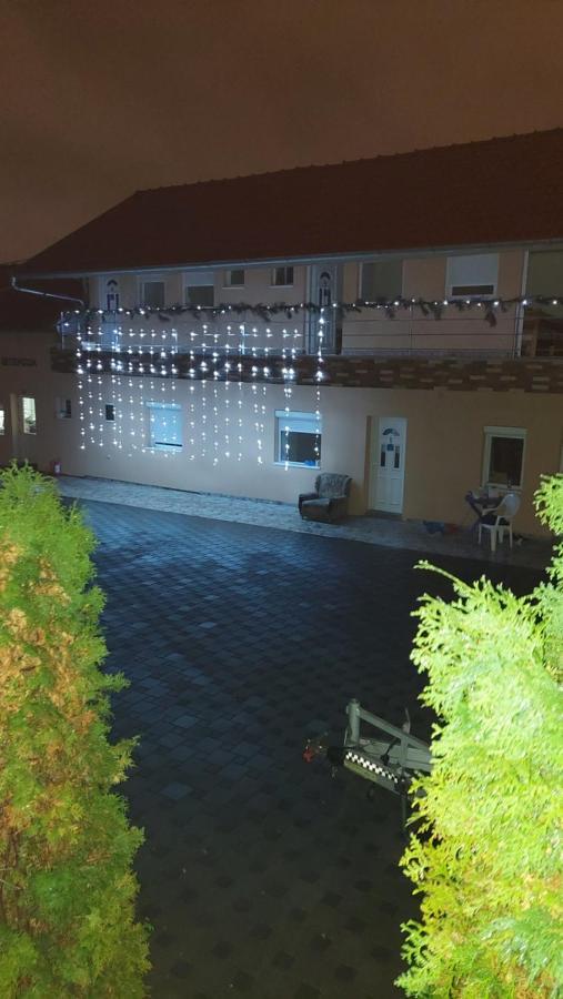 Rooms Stefan 수보티차 외부 사진